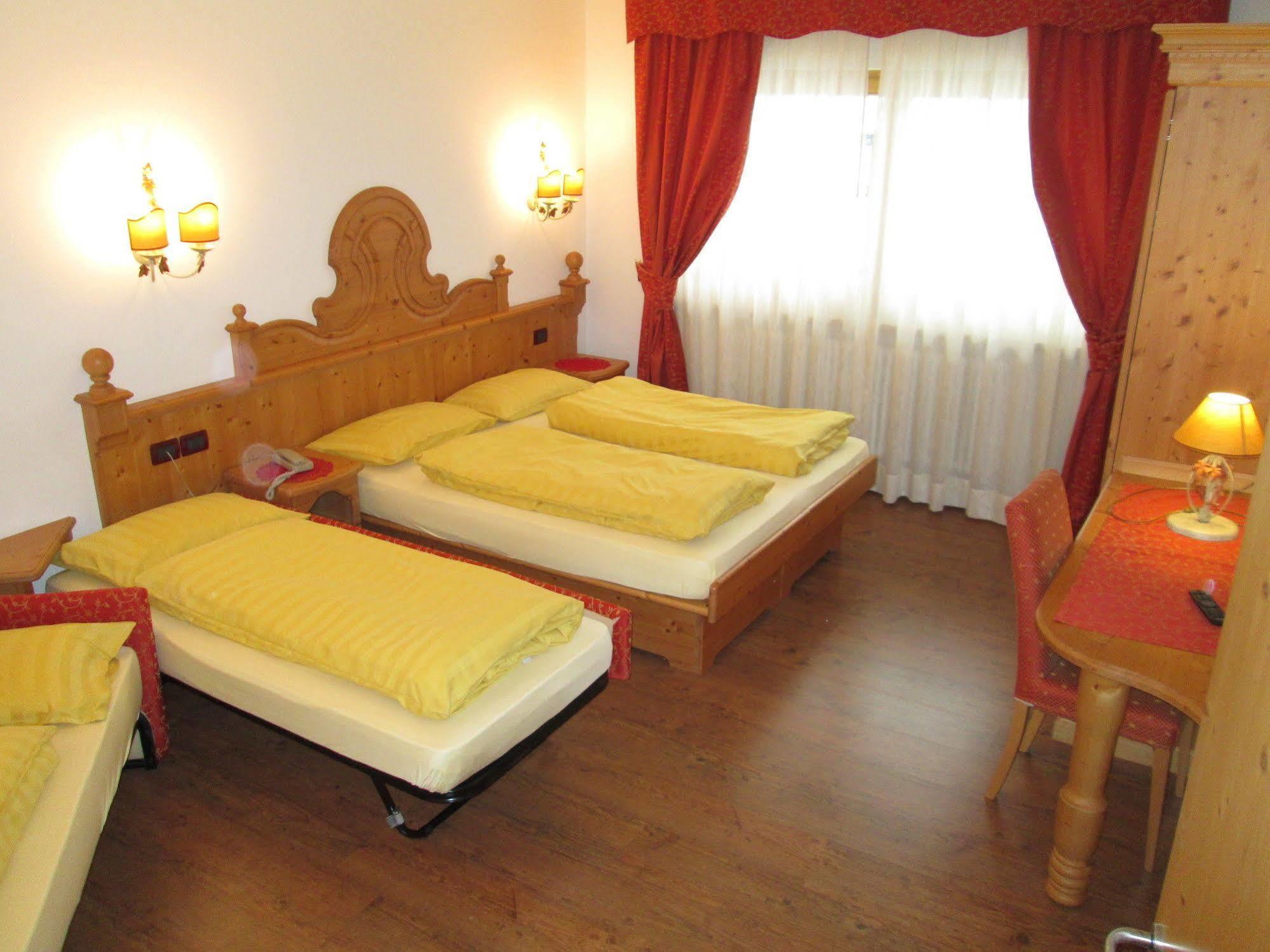 קומזדורה Residence La Moretina מראה חיצוני תמונה