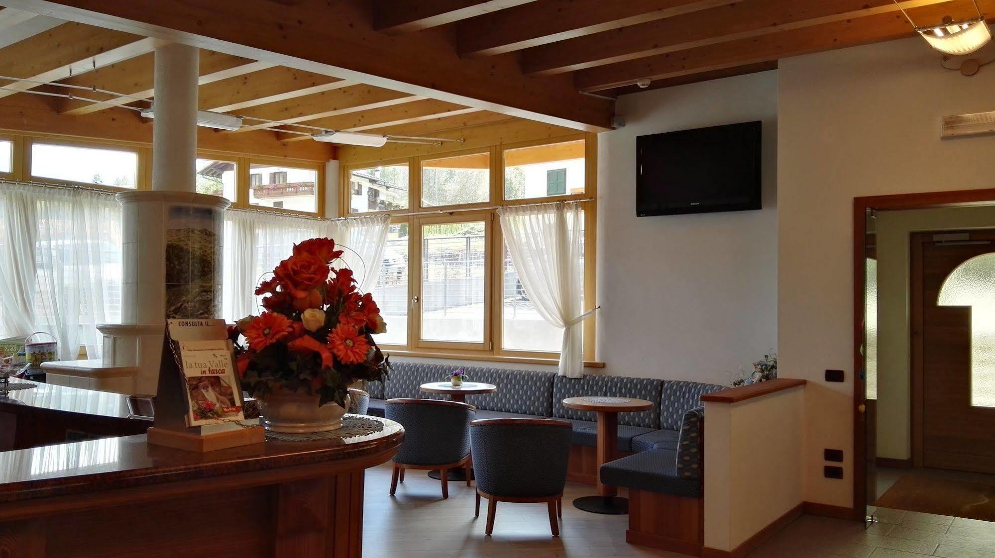 קומזדורה Residence La Moretina מראה חיצוני תמונה